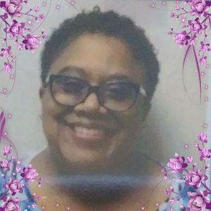 Meet your Posher, Larraine